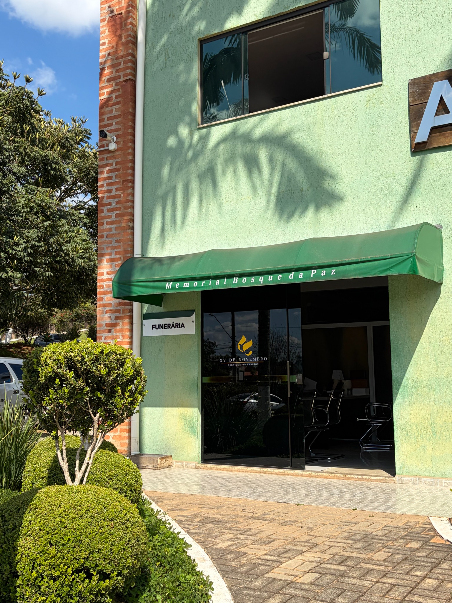 Fachada da Funerária XV de Novembro em Vargem Grande Paulista